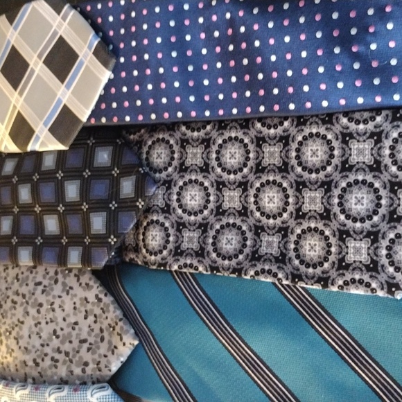 Bundle of Silk Neckties SOLD!!!!!! SOLD - Picture 3 of 9